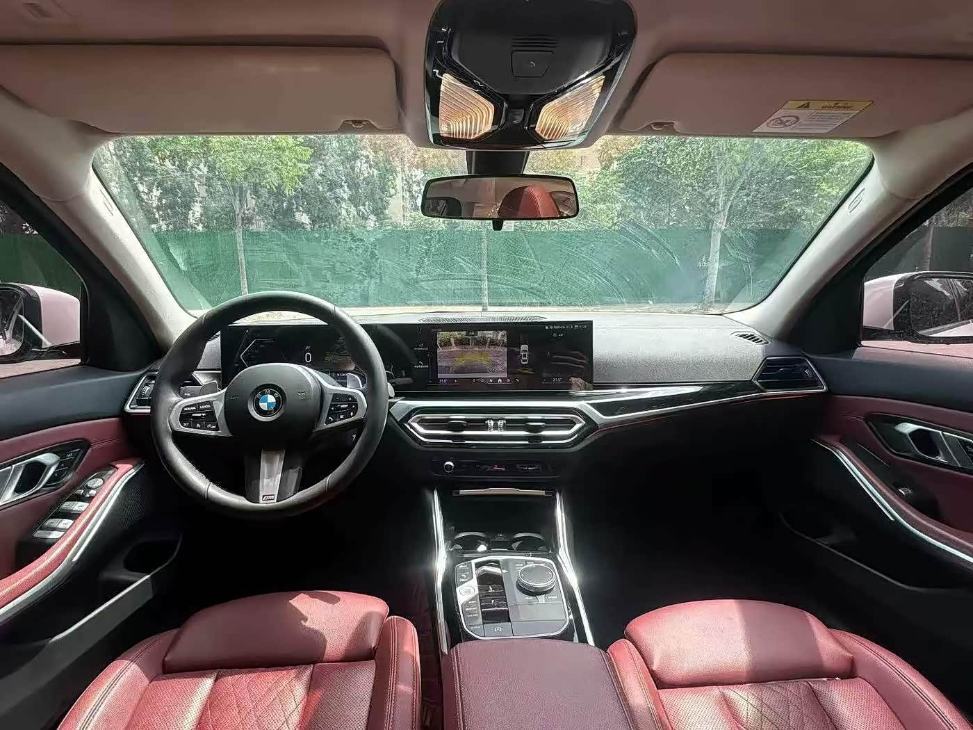 BMW 3 Series 2.0 л 2024 г. Белый, пробег 35000 км