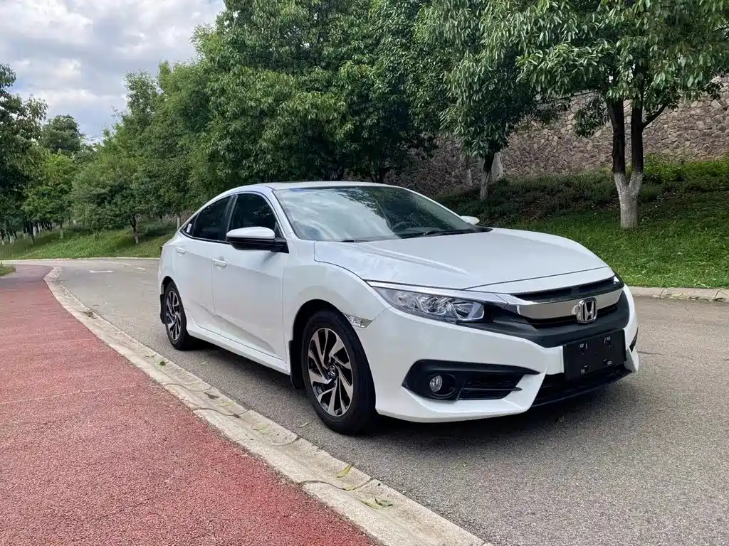Honda Civic — миниатюра 9
