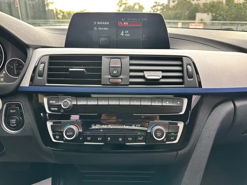 BMW 3 Series — миниатюра 13