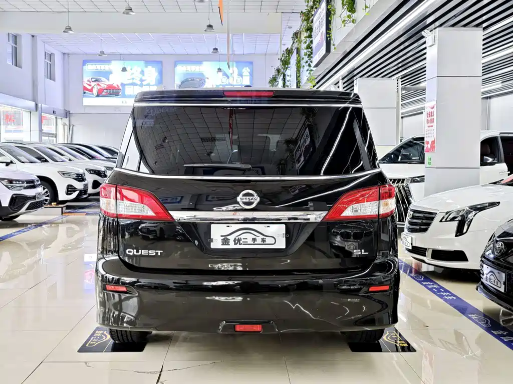 Nissan Quest — миниатюра 4