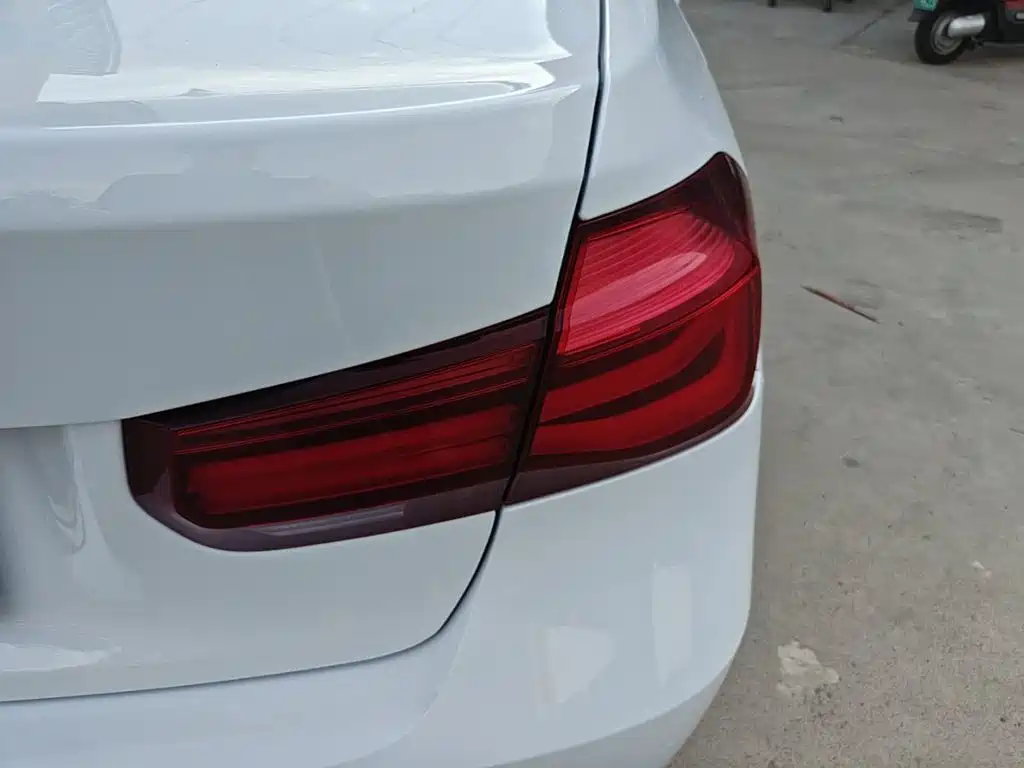 BMW 3 Series — миниатюра 8