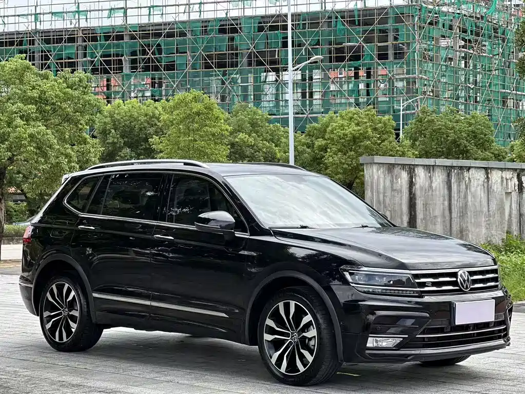 Volkswagen Tiguan L — миниатюра 3