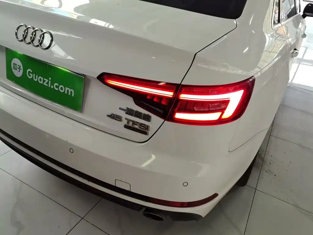 Audi A4L — миниатюра 8