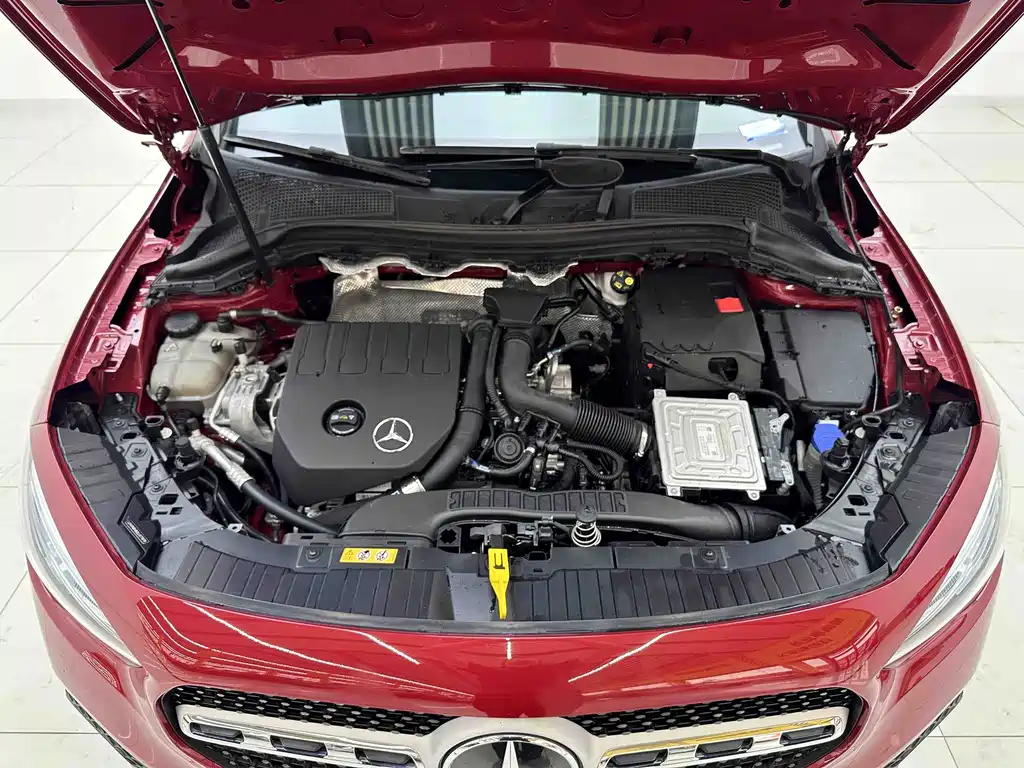 Mercedes-Benz GLA — миниатюра 8