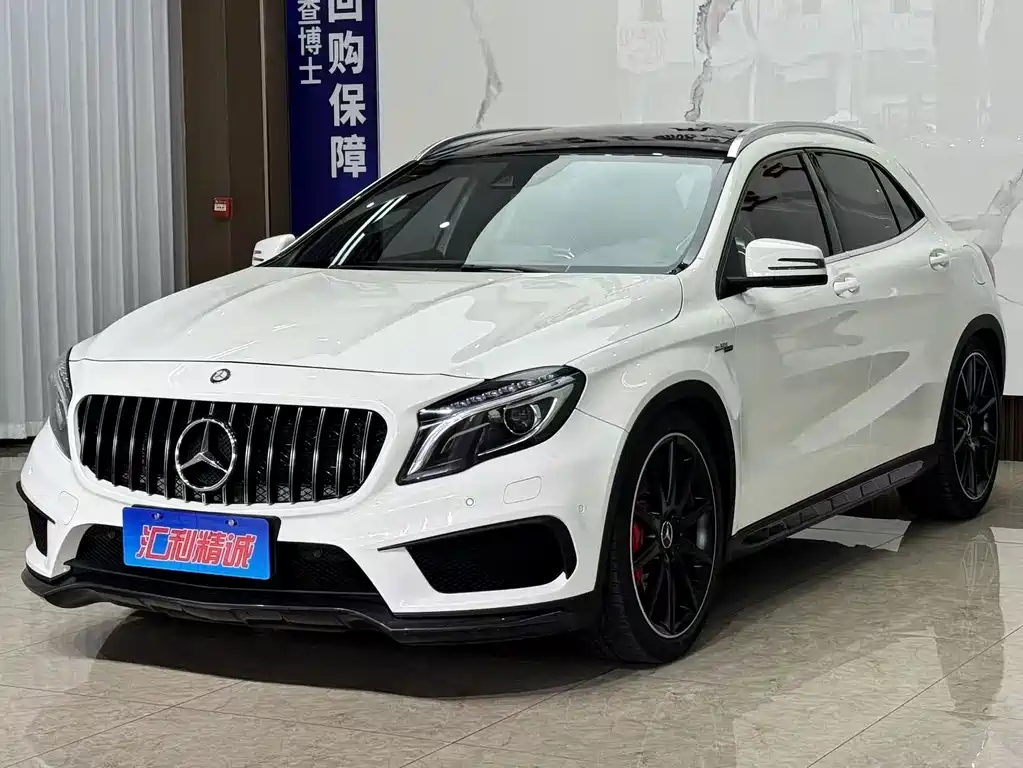Mercedes-Benz GLA AMG