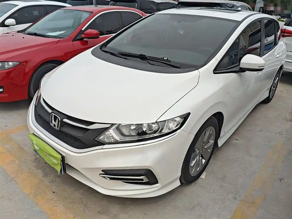 Honda Jade 2017 1.8L Auto Comfort Edition 5 seats
