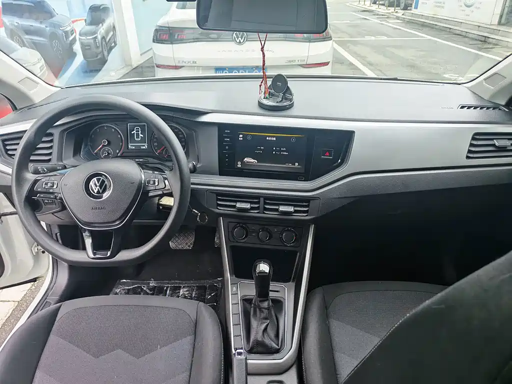 Volkswagen Polo — миниатюра 5