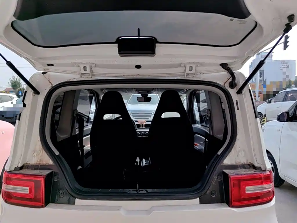 Wuling MINIEV — миниатюра 19