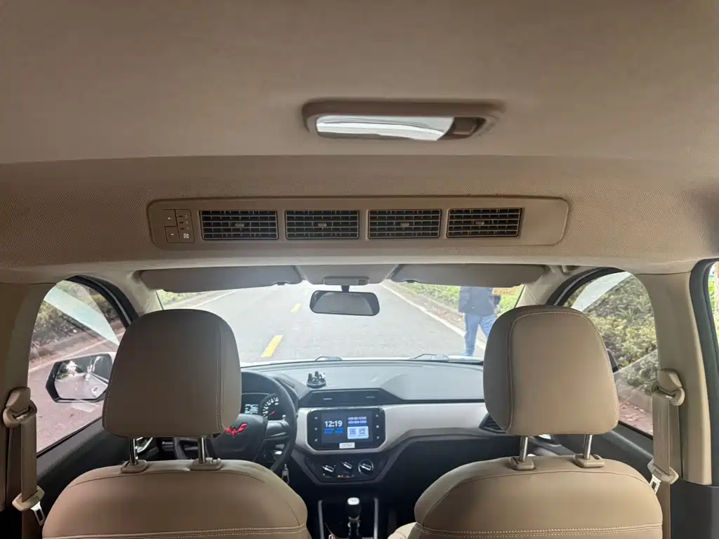 Wuling Hongguang — миниатюра 8