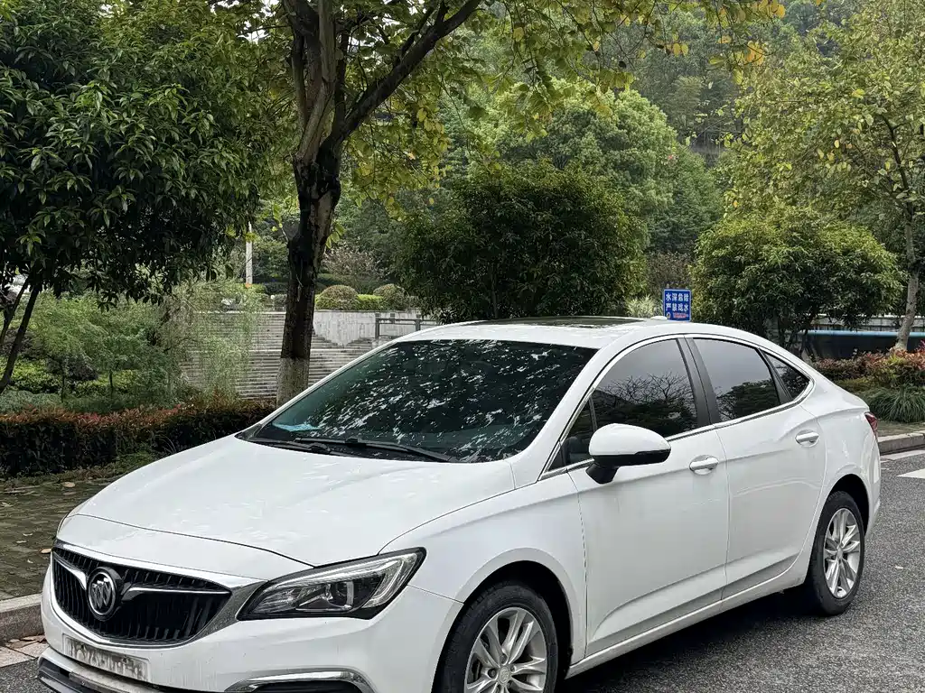 Buick Verano - фото 2