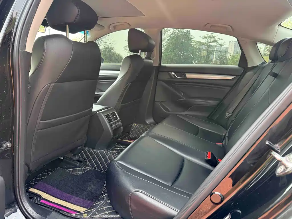 Honda Accord — миниатюра 5