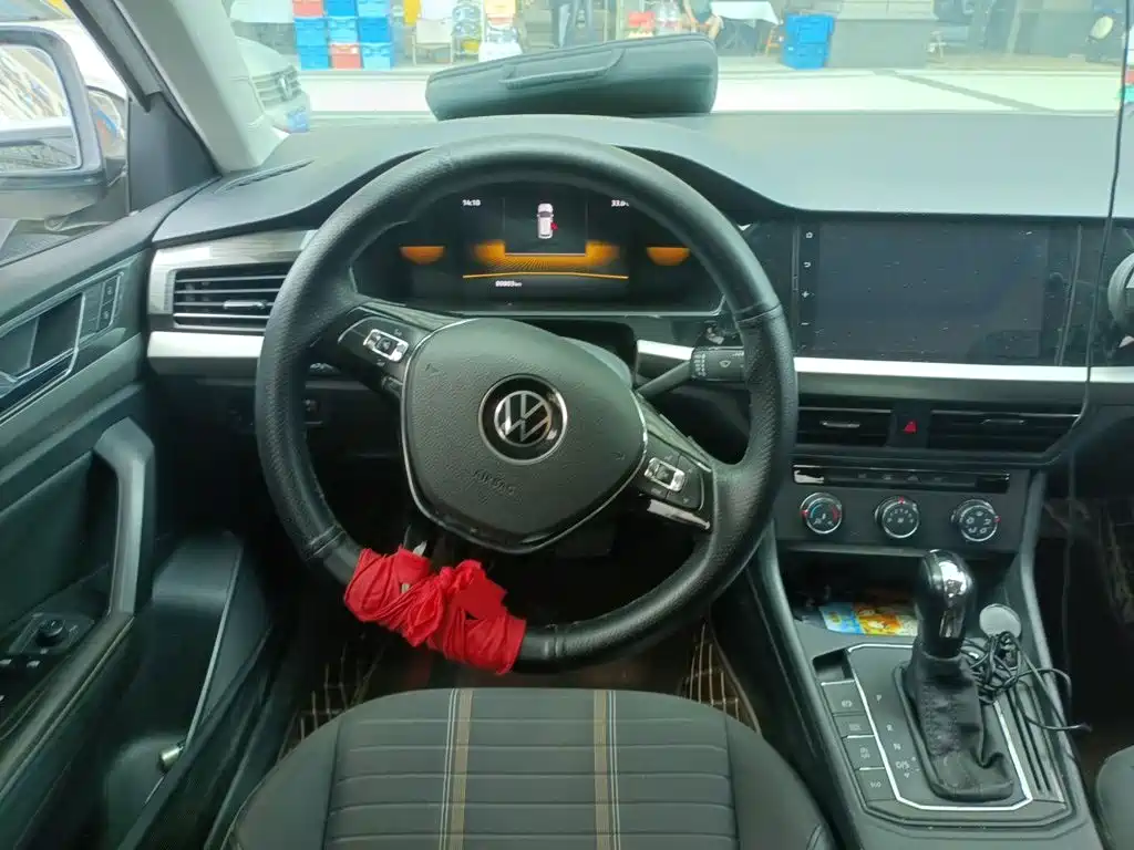 Volkswagen Lavida — миниатюра 7