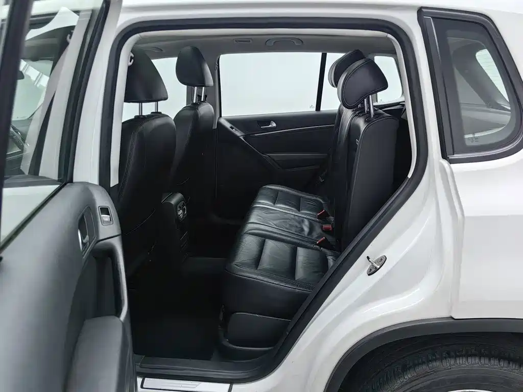 Volkswagen Tiguan — миниатюра 15