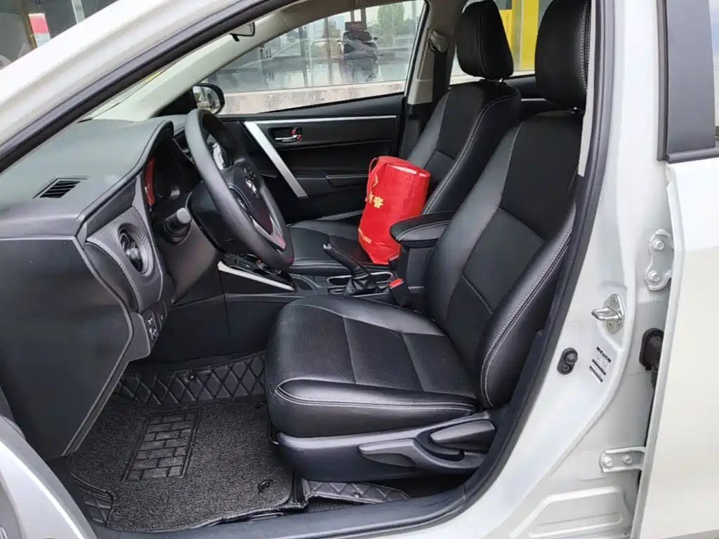 Toyota Levin Twin Engine E+ — миниатюра 15