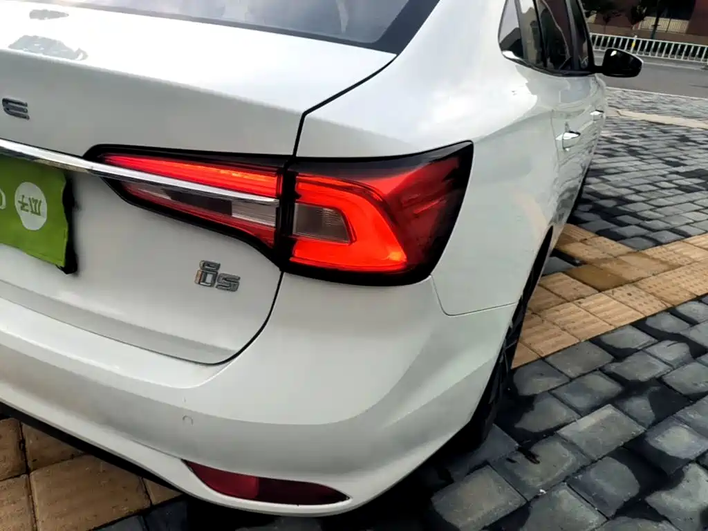 Roewe i5 — миниатюра 8