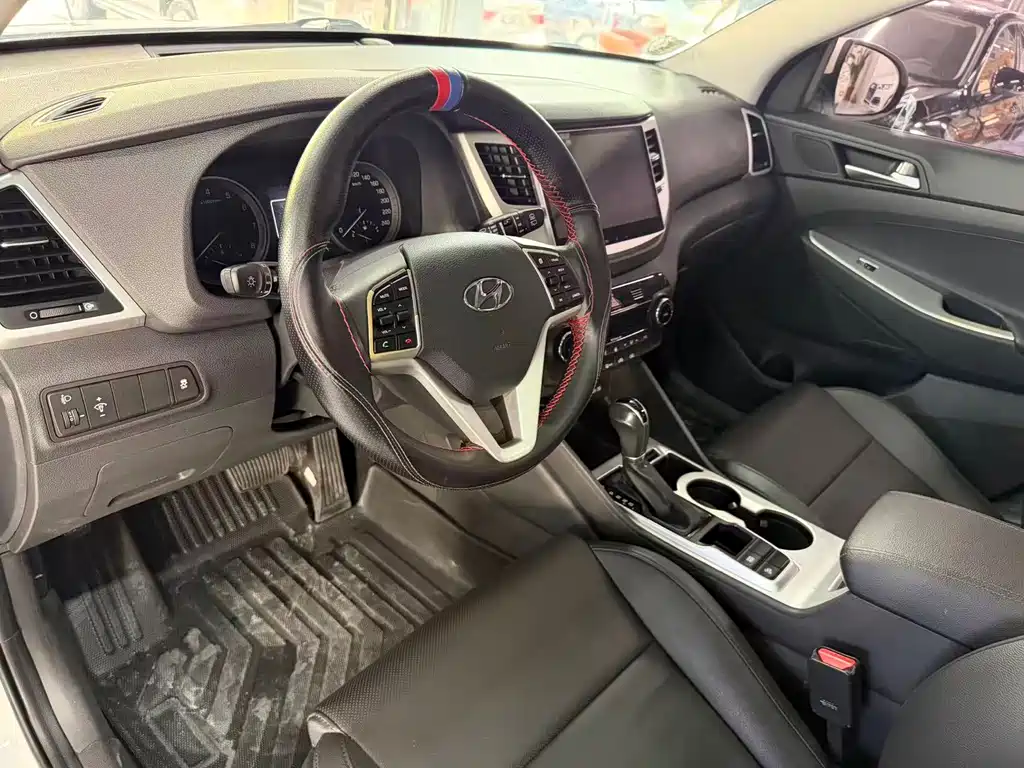 Hyundai Tucson — миниатюра 7