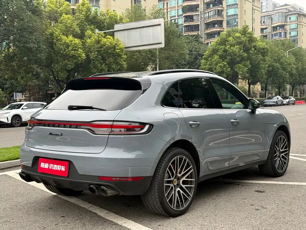 Porsche Macan — миниатюра 7