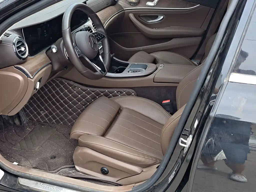 Mercedes-Benz E-Class E 2023 E 260 L Sport