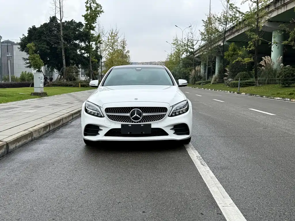 Mercedes-Benz C-Class — миниатюра 2