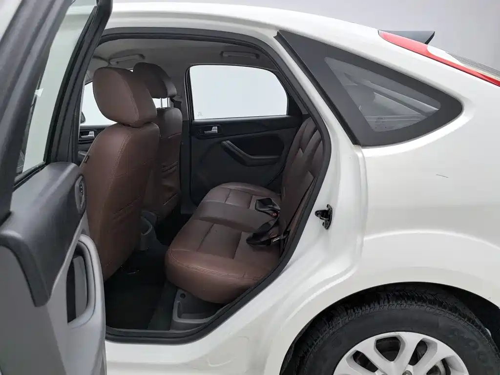 Ford Focus — миниатюра 15