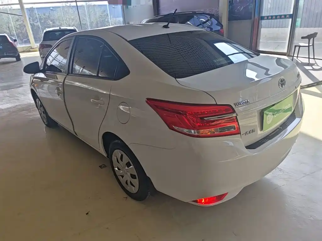Toyota Vios — миниатюра 5
