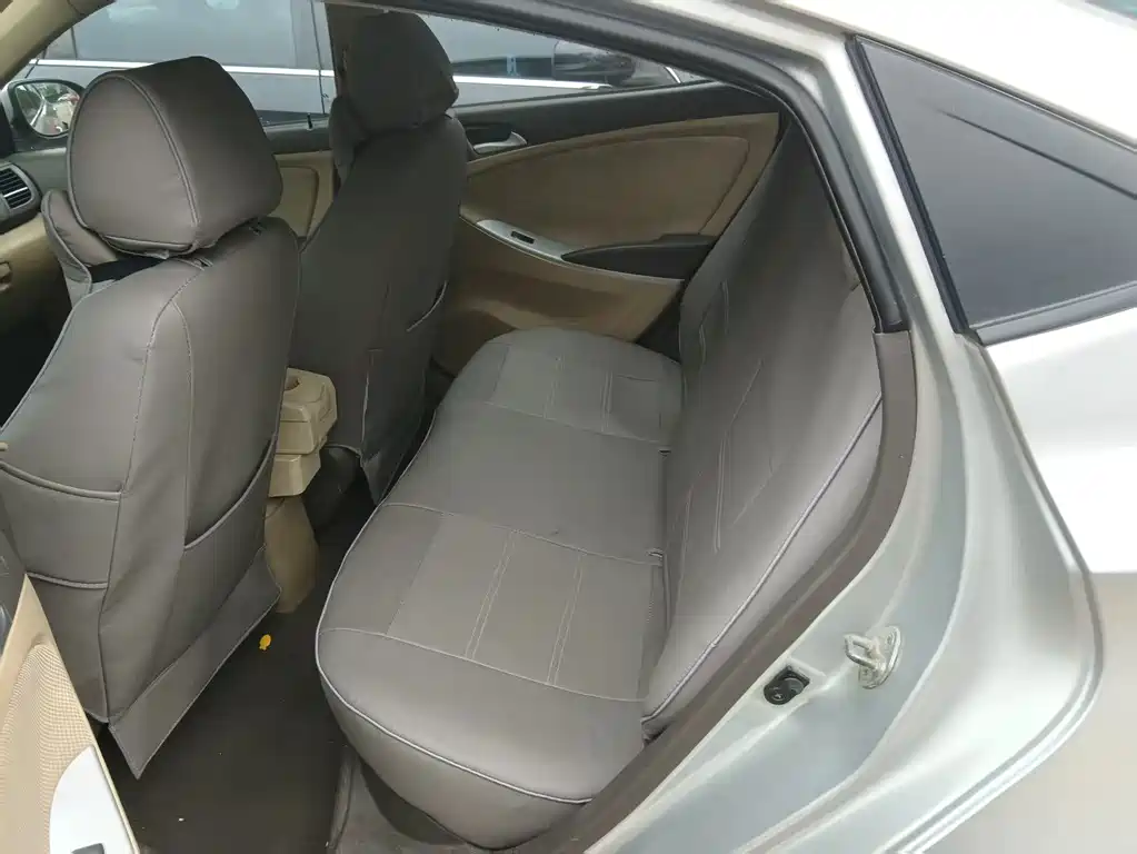 Hyundai Verna — миниатюра 3