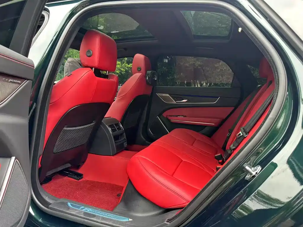 Jaguar XFL — миниатюра 5