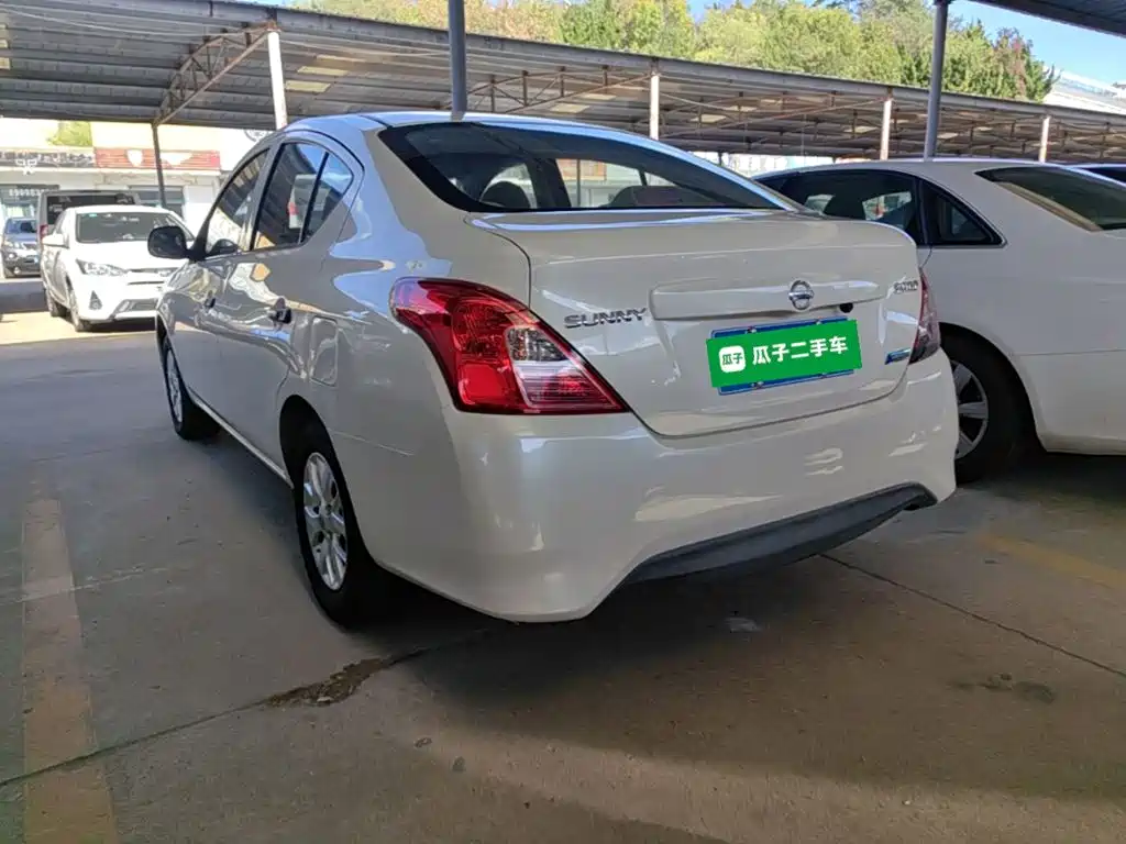 Nissan Sunny — миниатюра 5