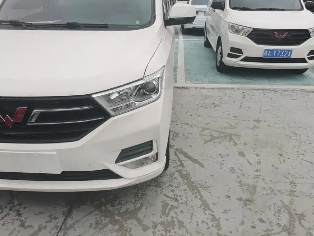 Wuling Hongguang — миниатюра 24