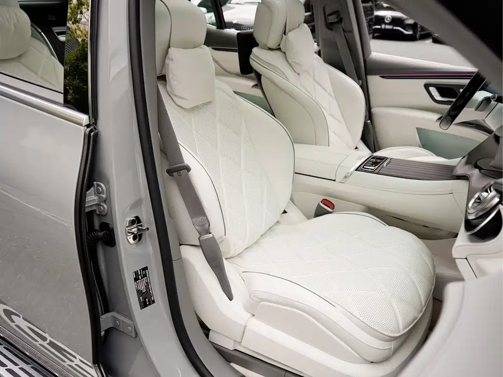 Mercedes-Benz EQS SUV — миниатюра 20