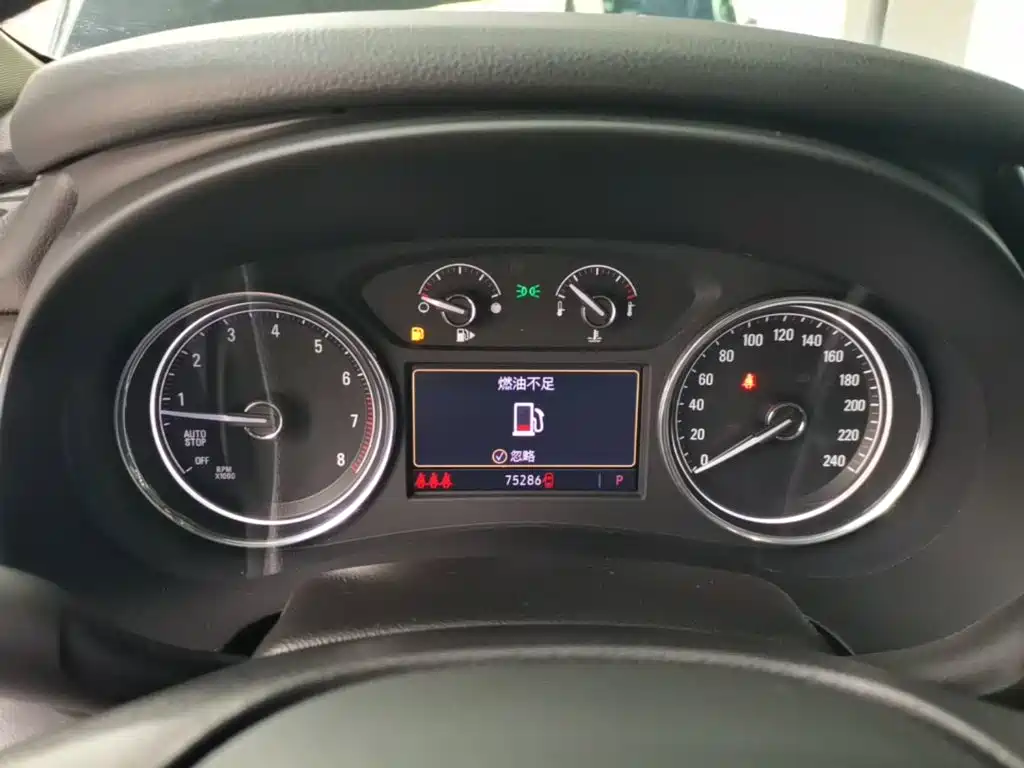 Buick LaCrosse — миниатюра 12