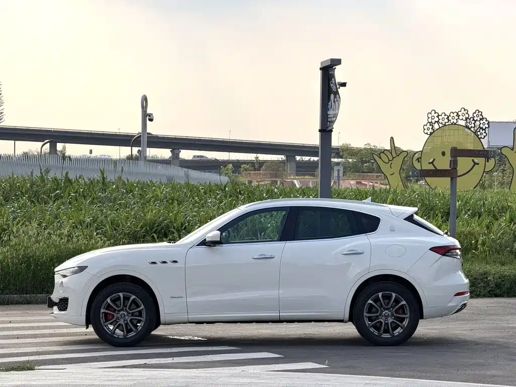 Maserati Levante — миниатюра 16