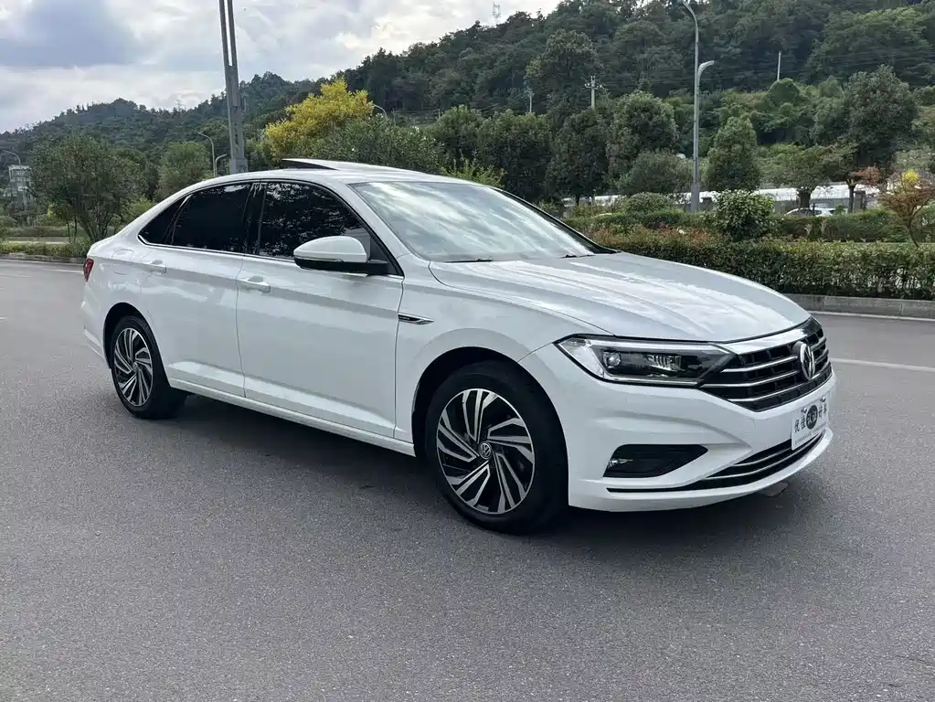 Volkswagen Sagitar — миниатюра 3