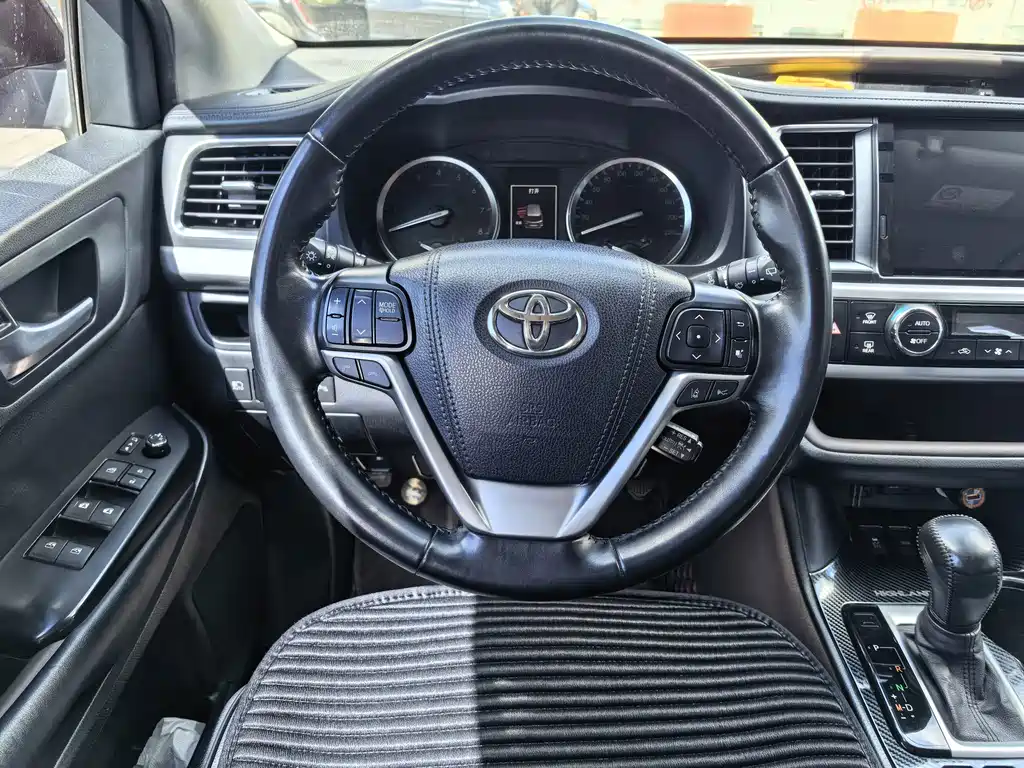 Toyota Highlander — миниатюра 14