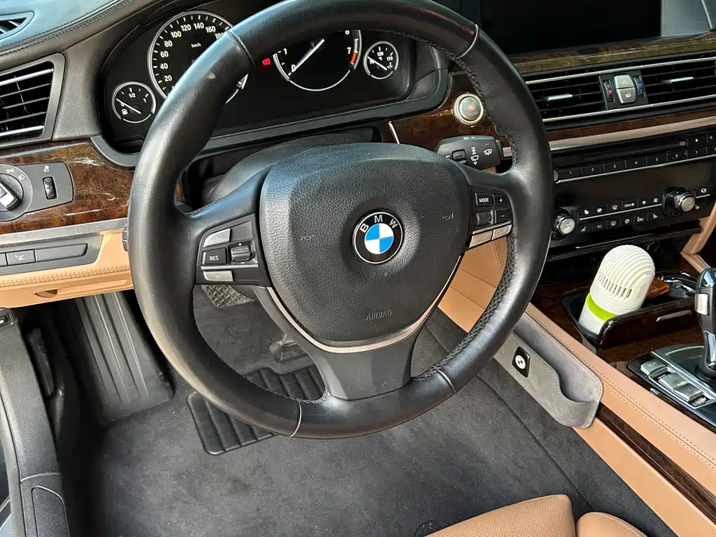 BMW 7 Series 7 2010 760Li