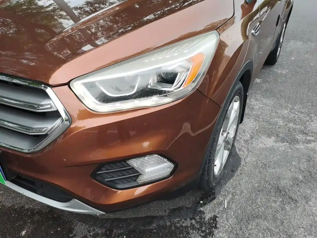 Ford Kuga — миниатюра 24