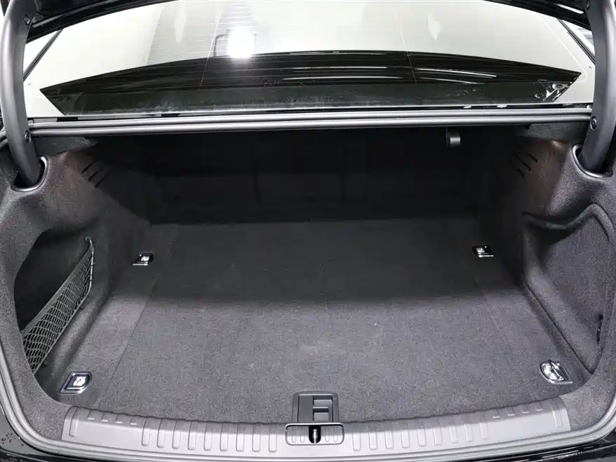 Audi A6L — миниатюра 16