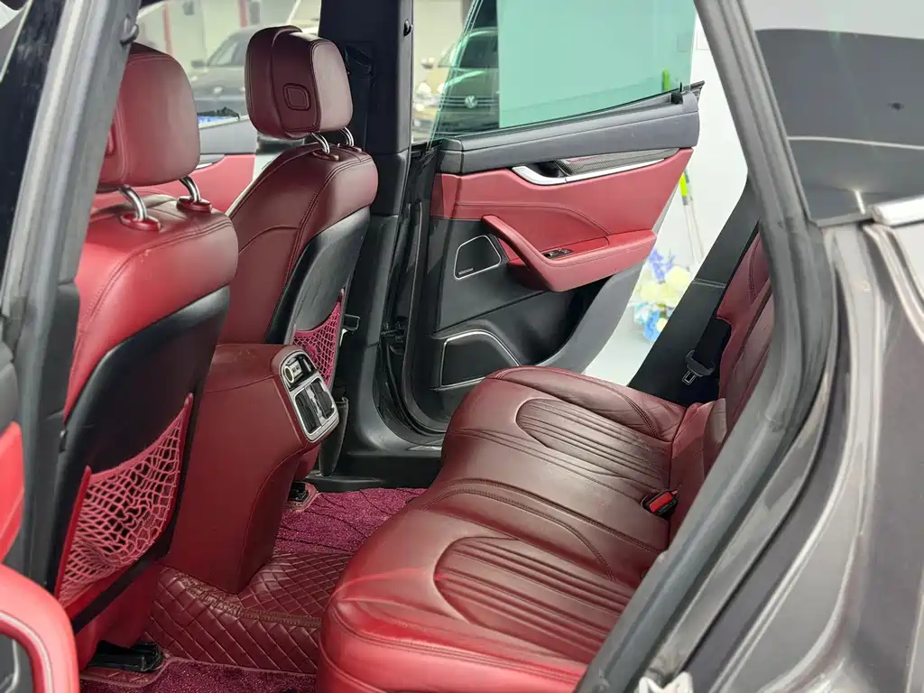 Maserati Levante — миниатюра 11