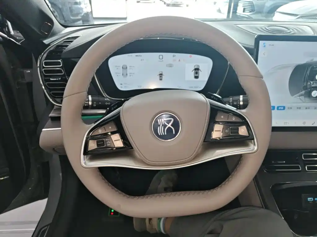 BYD Han — миниатюра 11