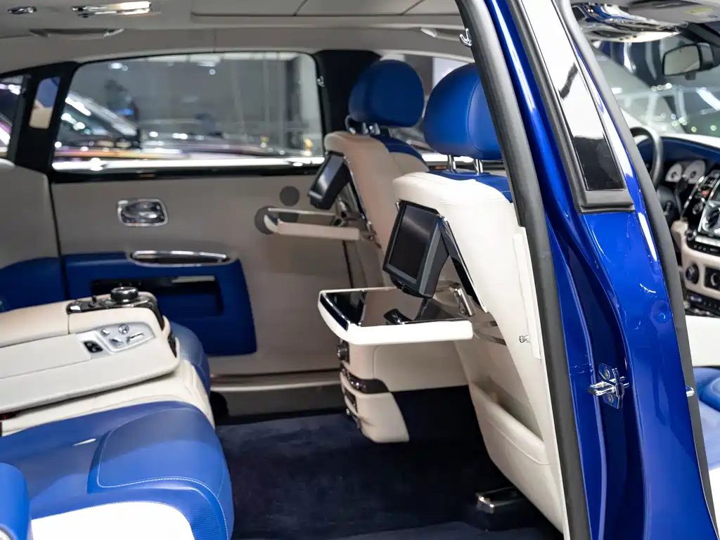 Rolls-Royce Ghost 6.6T Extended Edition, фото 10
