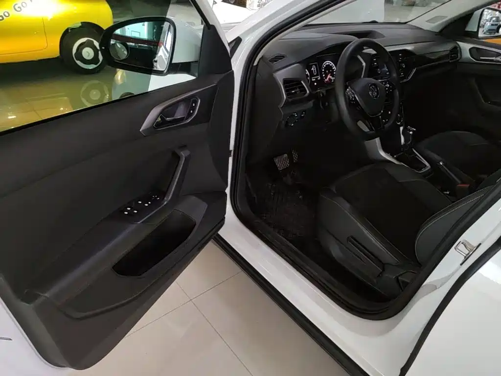 Volkswagen T-Cross — миниатюра 16