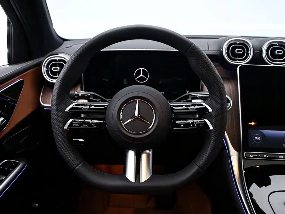 Mercedes-Benz GLC — миниатюра 7