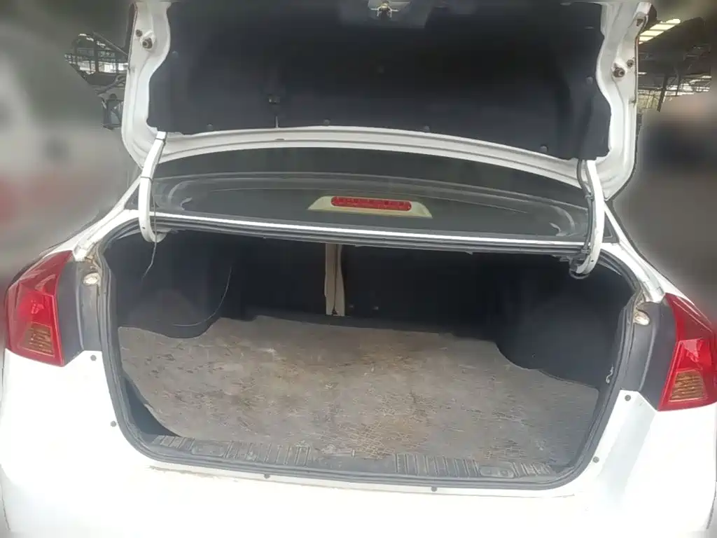 Buick Excelle — миниатюра 24
