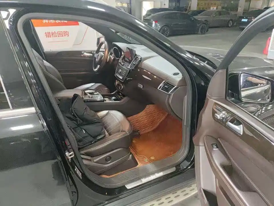 Mercedes-Benz GLS — миниатюра 7