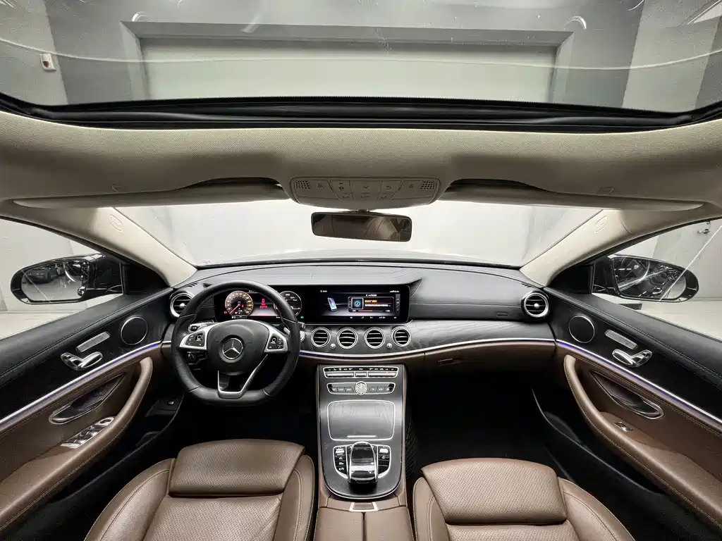 Mercedes-Benz E-Class — миниатюра 6