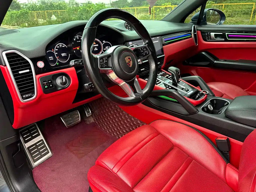 Porsche Cayenne — миниатюра 6