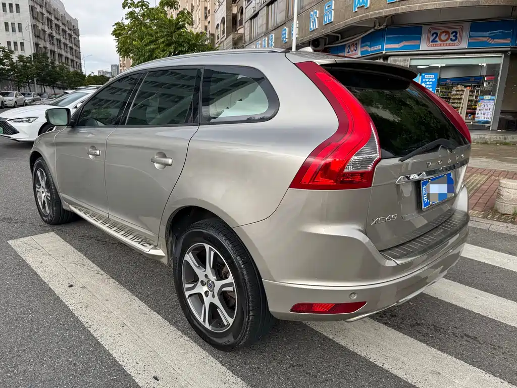Volvo XC60 (Import) — миниатюра 3