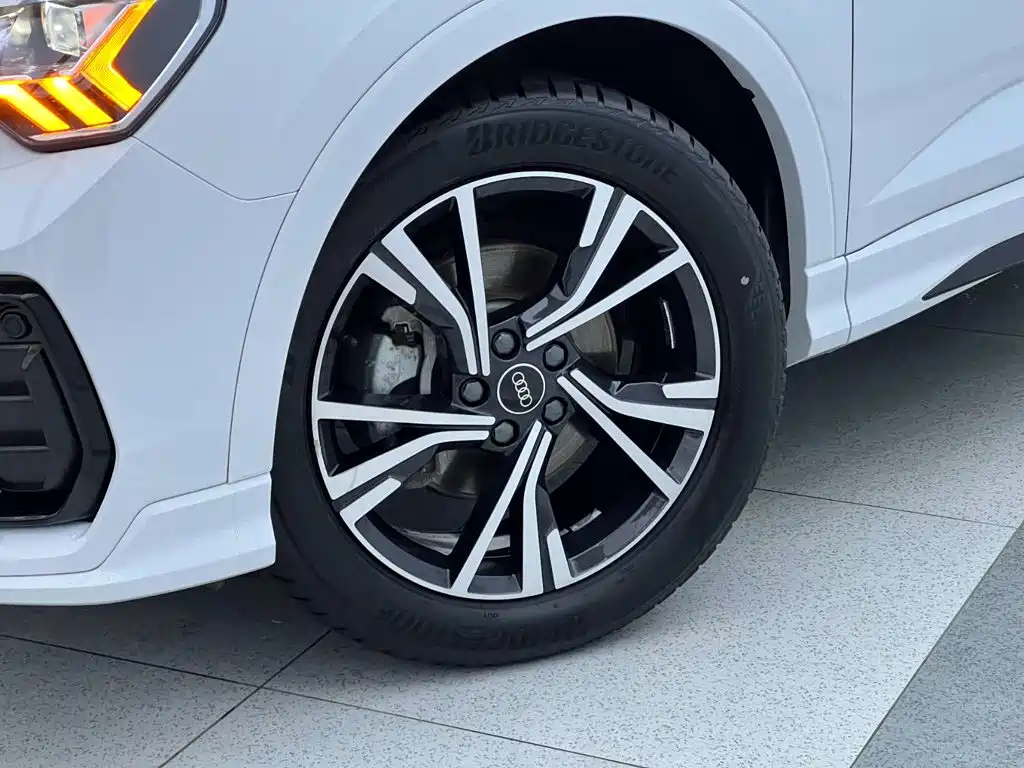 Audi Q3 Sportback 2023 40 TFSI Fashion