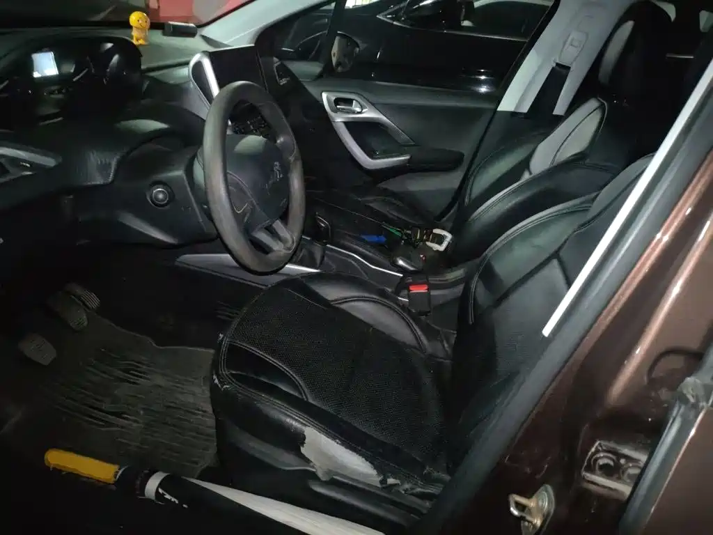 Peugeot 2008 — миниатюра 16