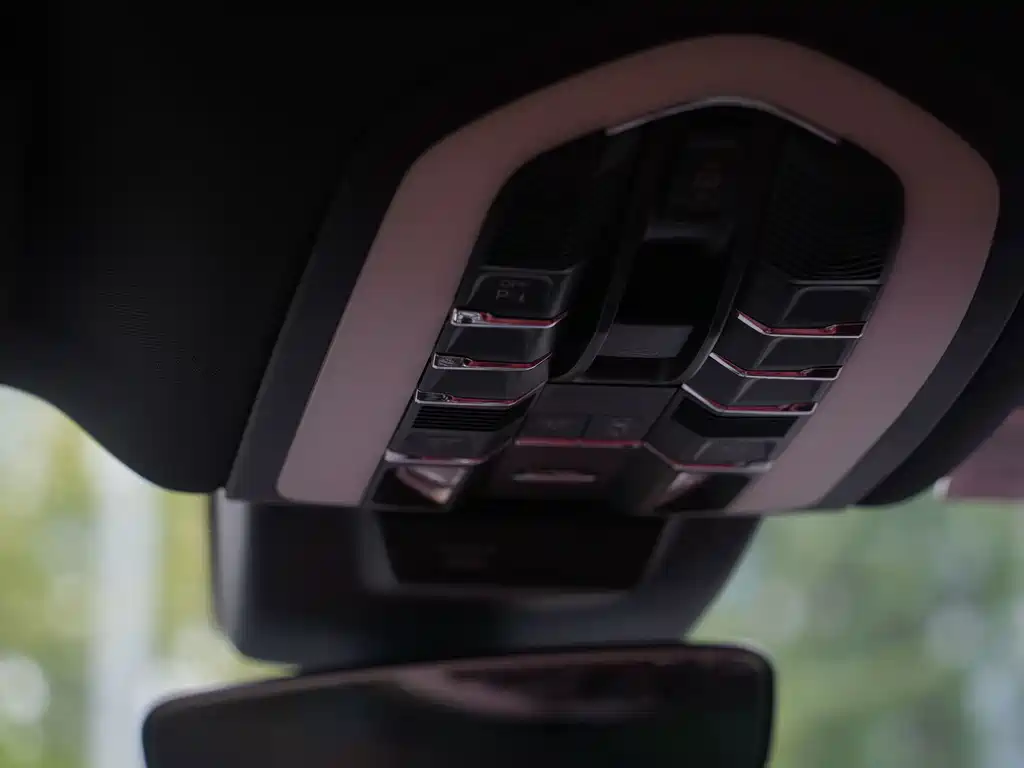Porsche Macan — миниатюра 34